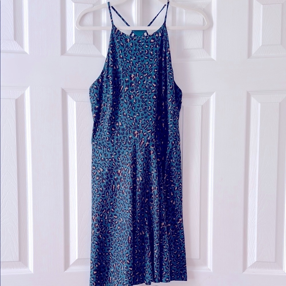 Chic Teal Leopard Print Midi Dress